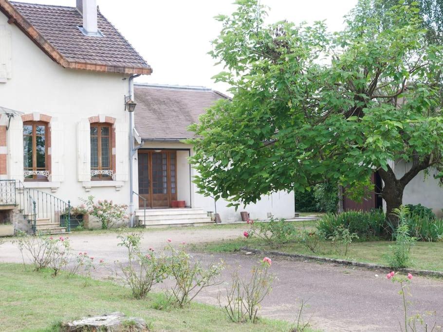 Maison Au Calme Avec Jardin A 5 Min De Tournus Cuisery Buitenkant foto